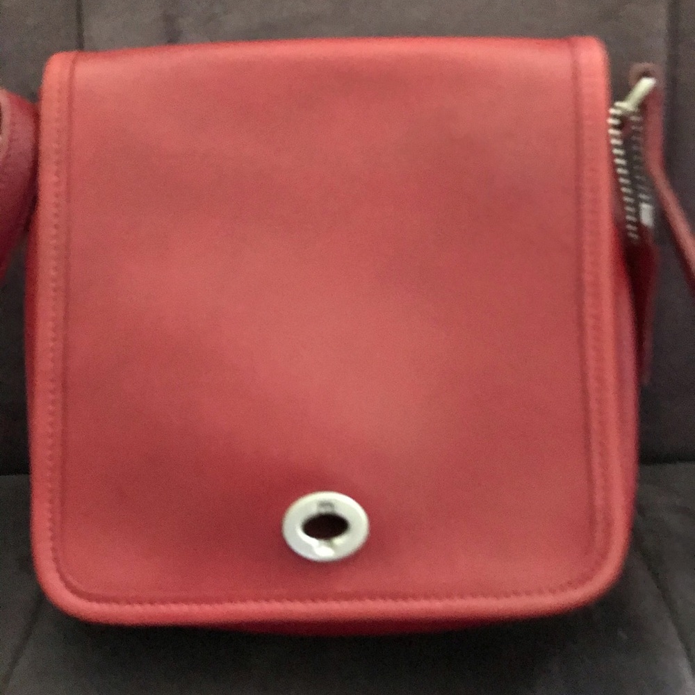 🛍Vt red leather coach crossbody make an offer🛍